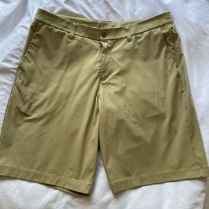 Men’s Lululemon Khaki Commission Short Size 36